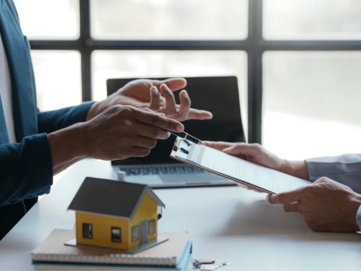 Weak condo market means tough choices for potential move-up buyers | Real Estate Report | Scoop.it