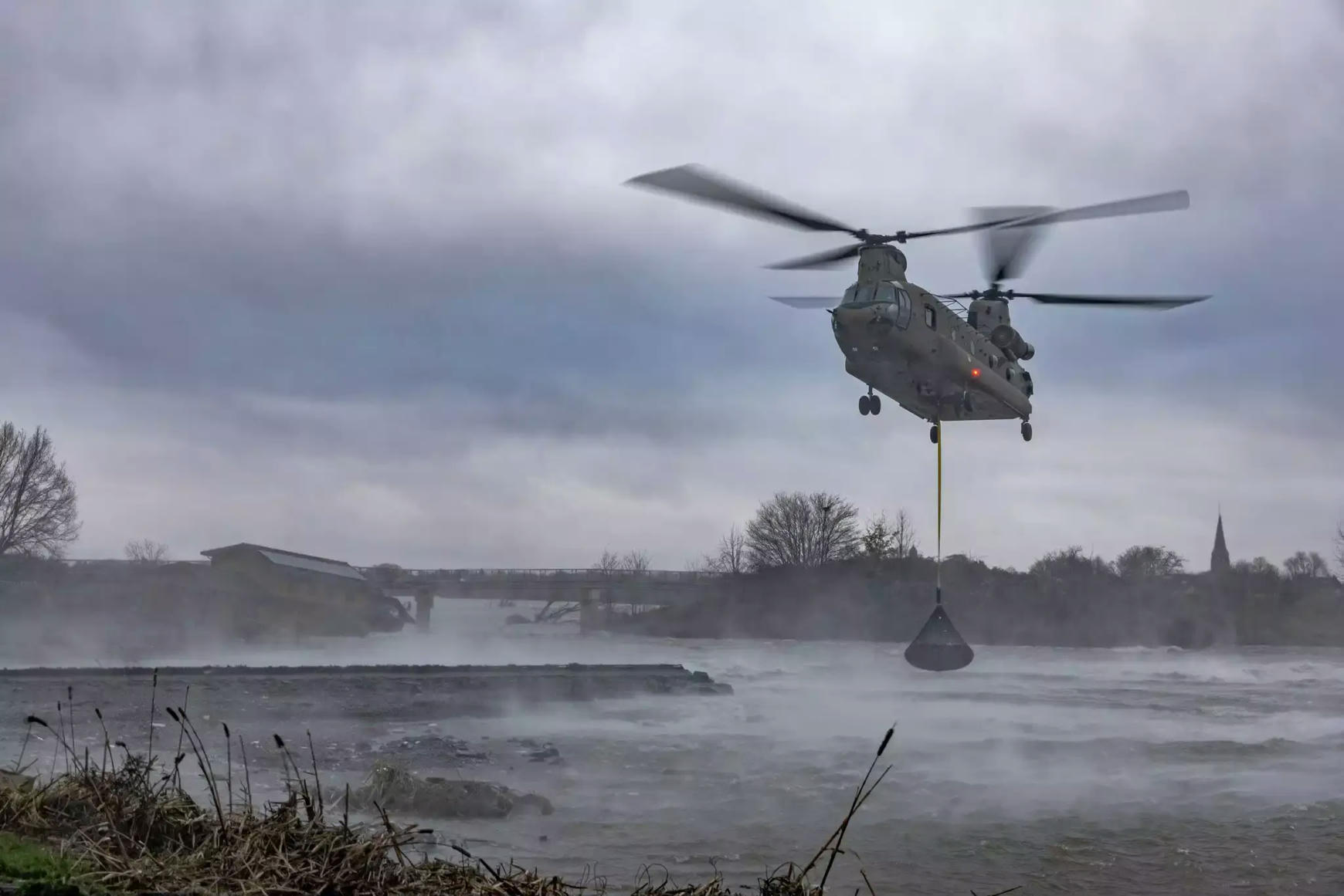 Inondations aux Pays-Bas : 2 hélicopt&eg...