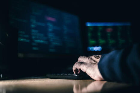 L&rsquo;IA g&eacute;n&eacute;rative acc&eacute;l&egrave;re les cyberattaques et les compromissions cloud, mais aussi la chasse aux vuln&eacute;rabilit&eacute;s, r&eacute;v&egrave;le un rapport de CrowdStrike | Data | Scoop.it