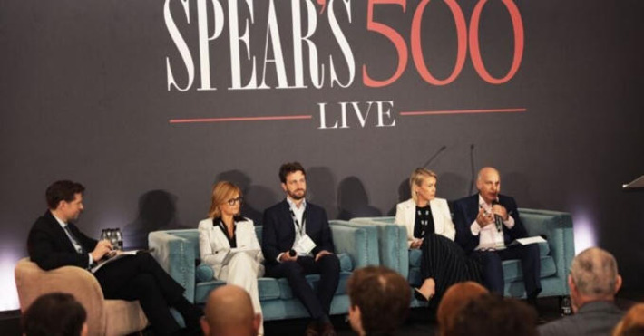 Why outsourcing has become the defining question for modern family offices | Family Office & Billionaire Report - Empowering Family Dynasties | Scoop.it