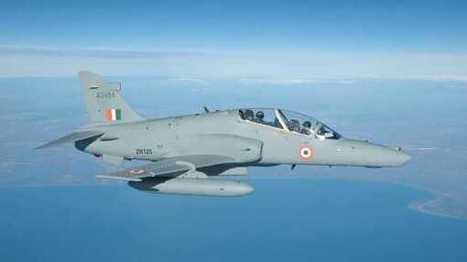 La Marine indienne va recevoir son 1er avion d'entraînement Hawk Advanced Jet Trainer (AJT) en juillet prochain | DEFENSE NEWS | Scoop.it