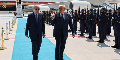 Trump ditches Qatari jet as experts raise equipment concerns - Raw Story | Backstabber Watch | Scoop.it