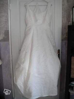 Annonce : Robe de mariéePRONUPTIA 2010 Jamais porté T40-42 - Rhône Alpes - Rhône - Occasion du mariage | Robes de mariée d'occasion | Scoop.it