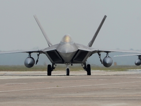 Retour &agrave; la maison pour six F-22 d&eacute;ploy&eacute;s dans le Golfe | DEFENSE NEWS | Scoop.it