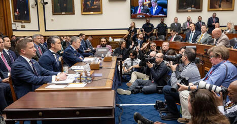 F&ouml;rsvarsminister Hegseth f&ouml;rsvarade ilsket Irankriget i kongressen | Utrikes | 1Uutiset - Lukemisen t&auml;hden | Scoop.it