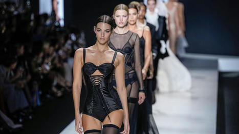 MILAN FASHION PHOTOS: Naomi Campbell stuns at Dolce&Gabbana in collection highlighting lingerie | ♡ James & Mary ♡ | Scoop.it