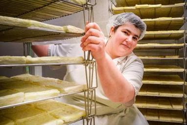 Cette Ardennaise fait revivre le fameux fromage de Rocroy | Lait de Normandie... et d'ailleurs | Scoop.it