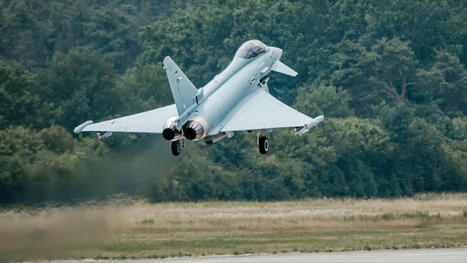 Germany&rsquo;s First Tranche 4 Eurofighter Makes Maiden Flight | DEFENSE NEWS | Scoop.it