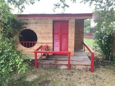 Round-window Kid's Pallet Playhouse | 1001 Pallets ideas ! | Scoop.it