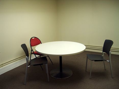 Les fonctionnaires du minist&egrave;re du Travail d&eacute;noncent l&rsquo;inutilit&eacute; de leurs chefs ! | Essentiels et SuperFlus | Scoop.it