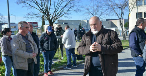 Valence. Pour exprimer leur m&eacute;contentement, les agriculteurs manifestent devant la Mutuelle sociale agricole | Mouvements Sociaux | Scoop.it