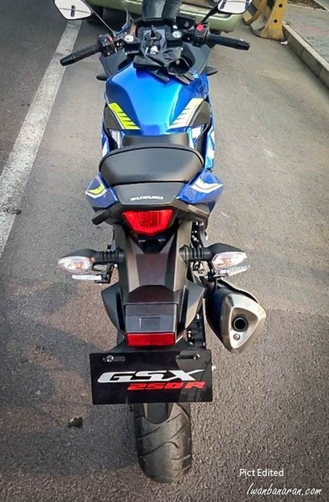 Suzuki gixxer store 250 maxabout