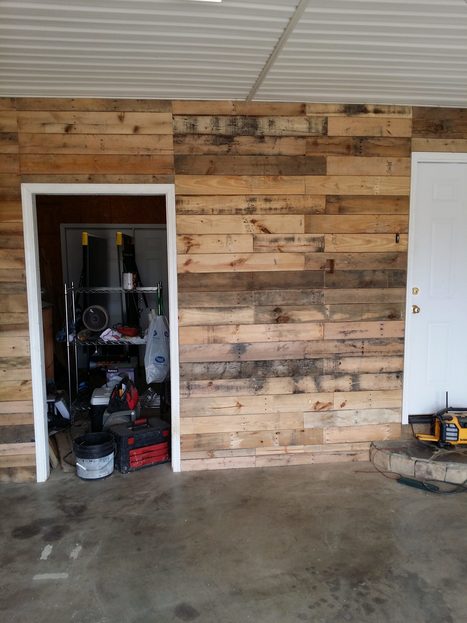 Garage Transformed Into Super Pallet Garage! | 1001 Pallets ideas ! | Scoop.it