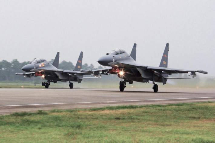 China’s Escalating Military Pressure on Taiwan Poses Challenge to Democracies Everywhere: Experts | Political Report | Scoop.it