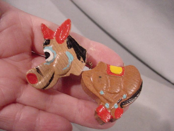 Vintage Wood Donkey Pin HP, Wobbly Head Spring Held Pin Back, Japan | Kitsch | Scoop.it