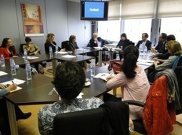 Revista Educaci&oacute;n 3.0,:  Facebook y Fundetec ense&ntilde;an a los padres a usar las redes sociales | Las TIC y la Educaci&oacute;n | Scoop.it