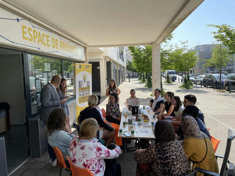 Chaque jour, &agrave; l'espace de proximit&eacute; du Grand Bellevue, des partenaires accompagnent les Tr&eacute;laz&eacute;ens vers l'emploi | L'actualit&eacute; des quartiers politique de la ville de Bretagne et Pays de la Loire | Scoop.it