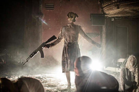 Aux Bouffes du Nord, sid&eacute;ration ou aversion face aux &laquo;&nbsp;Chiens&nbsp;&raquo; de Lorraine de Sagazan | Revue de presse th&eacute;&acirc;tre | Scoop.it