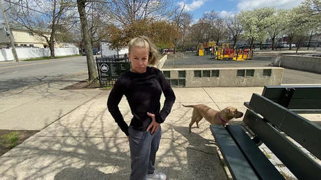 Single Leg Plank Variation on Park Bench | Diabetes Knowledge | Scoop.it