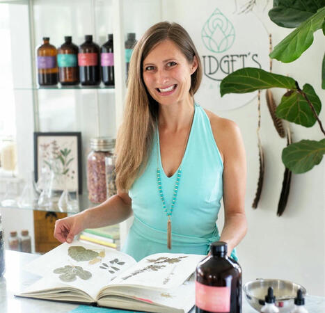 Bridget's Botanicals donating 10% of Wild World Bitters sales to support Morpho scholarships!  | RAINFOREST EXPLORER | Scoop.it