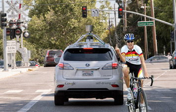 Google's self-driving cars now understand cyclists' gestures & people from behind- #scary it did not before | WHY IT MATTERS: Digital Transformation | Scoop.it