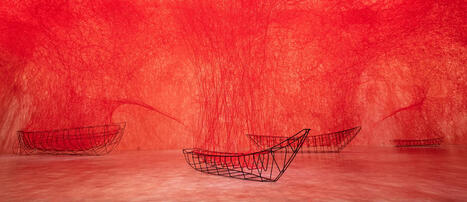 Chiharu Shiota fait frémir les âmes du monde entier grâce à une traversée immatérielle au Grand Palais. | Art Installations, Sculpture, Contemporary Art | Scoop.it