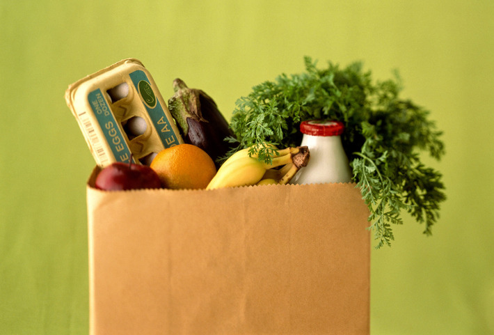 Online Grocer Backed by Facebook Billionaire Said to Seek Buyer | Business Report - Making A Difference | Scoop.it