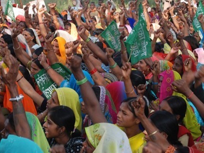 India: Coca-Cola eviction from 'land-grab' site imminent | Questions de développement ... | Scoop.it