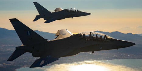 Les tabloïds anglais s'attaquent à l'Alenia-Aermacchi M-346 Master | DEFENSE NEWS | Scoop.it