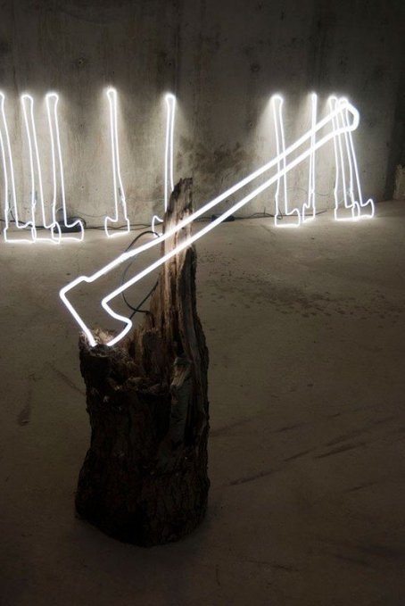 Illuminated Ax - iD Lights - Cool and Nice Lights / Lamps | 1001 Light ideas ! | Scoop.it