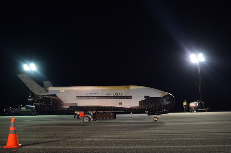 Air Force X-37B secret spaceplane lands after 780 days in orbit | The NewSpace Daily | Scoop.it
