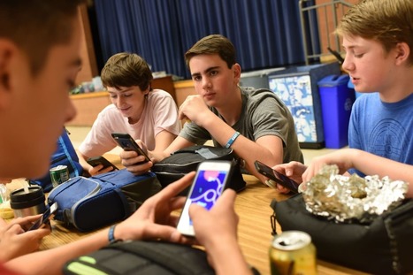 Rules on Cellphone Use in Schools Varies Widely | Education 2.0 & 3.0 | Scoop.it