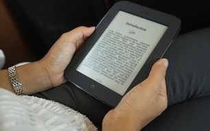How to Pick an Ereader This Holiday Season | Communications Major | Scoop.it