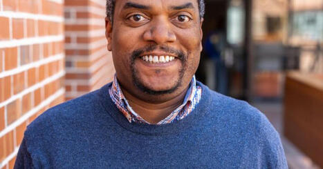 Podcast--Tell Me About It: Dr. Antoine Haywood, Community Journalism | by Sue Wagner | WUFT.org | Schools + Libraries + Museums + STEAM + Digital Media Literacy + Cyber Arts + Connected to Fiber Networks | Scoop.it