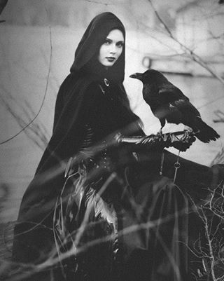 13 Signs You're a Witch. | GODDESSES AND WITCHES | Scoop.it