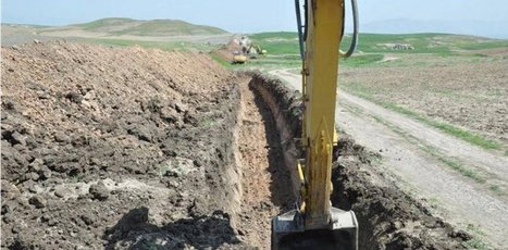 Les peshmergas commencent à creuser des tranchées autour de Shingal | Le Kurdistan après le génocide | Scoop.it
