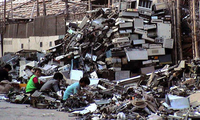 E-Waste : The Overwhelming Impact And Human, Environmental Costs of New Technology | CORPORATE SOCIAL RESPONSIBILITY – | Scoop.it