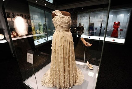 A Washington, les robes de bal des "First Ladies" sont exposées au musée | Les Gentils PariZiens : style & art de vivre | Scoop.it