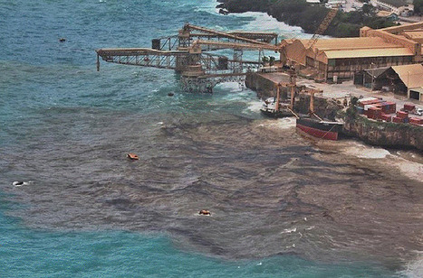 Ship Breaks Apart off Western Australia Coast | OUR OCEANS NEED US | Scoop.it