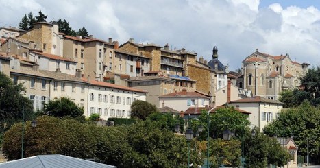Trévoux | Pour faire revenir les touristes, Trévoux capitalise sur ses trésors (article partiel, pour abonnés) | L'Architecture, l'Urbanisme, l'Environnement, le Paysage et le Patrimoine... vus par le CAUE de l'Ain. | Scoop.it