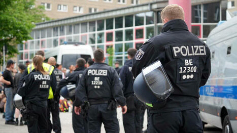 Aus Protest gegen Kürzungen des Senats: Besetztes Gebäude in Berlin-Lichtenberg geräumt – Personen in Polizeigewahrsam | Kompass-Aktuell | Scoop.it