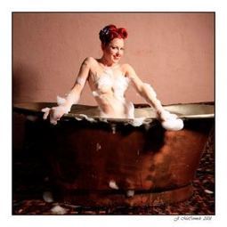 Go Go Amy Bathtub Pin – Up Set | Rockabilly | Scoop.it