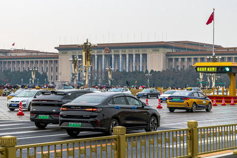 Analysis: China&rsquo;s CO2 emissions fall in Q2 2026 due to plummeting oil use | by&nbsp; Lauri Myllyvirta | CarbonBrief.org | @The Convergence of ICT, the Environment, Climate Change, EV and HEV Transportation & Distributed Renewable Energy | Scoop.it