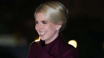 Natalie Harp muutti Trumpin ruokailuhuoneeseen | A1Uutiset | Scoop.it