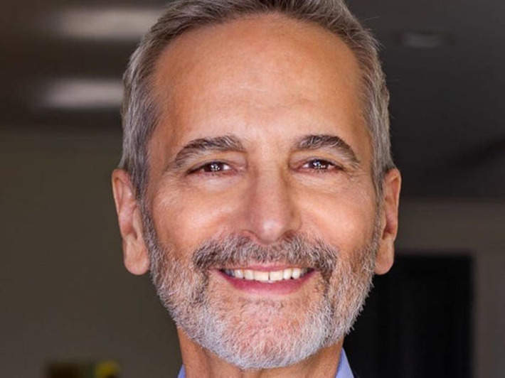 A neuroscientist and psychiatrist shares 4 simple habits to protect brain aging | The Health Report | Scoop.it