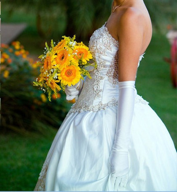 Annonce : Robes de mariée taille taille 36/38 - Rhône Alpes - Isére - Occasion du mariage | Robes de mariée d'occasion | Scoop.it