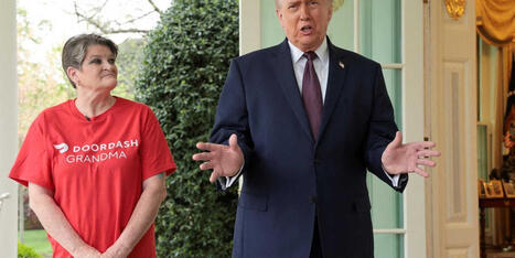 'People are not buying it': Trump loses right-wing Lindell TV with latest stunt - Raw Story | Backstabber Watch | Scoop.it