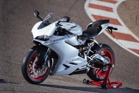 Riding Ducati's new "Super Mid" superbike, the 959 Panigale. | Ductalk: What's Up In The World Of Ducati | Scoop.it