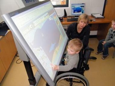 L'int&eacute;r&ecirc;t de l'&eacute;cran interactif dans l'accompagnement du handicap | Courants technos | Scoop.it