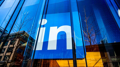 LinkedIn’s new AI tools help job seekers find smarter career fits | 212 Careers | Scoop.it